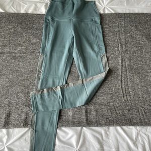 TYC Leggings with pockets and mesh